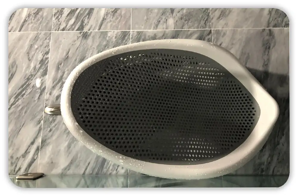 How to Clean Different Types of Baby Bathtubs